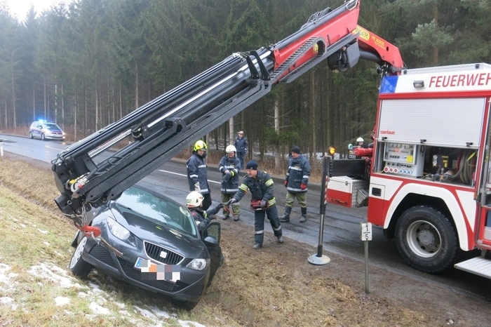Die Feuerwehren St. Martin und Oberwart nahmen die Bergung vor.