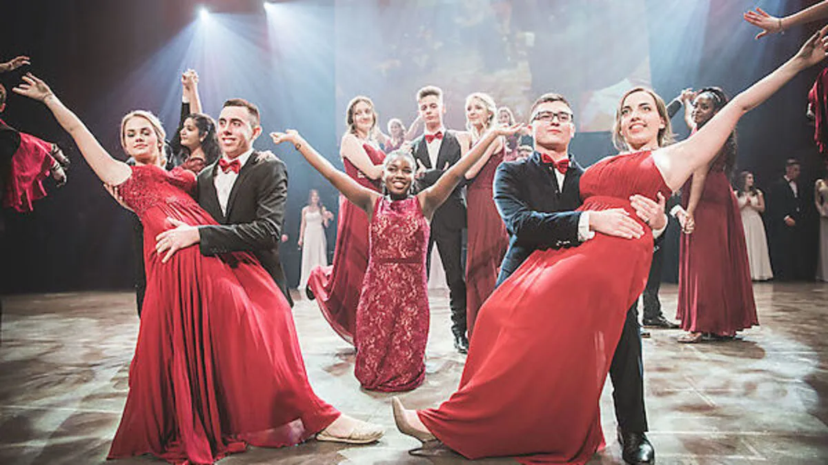 "The Royals - Gekommen als Knecht, gegangen als König", lautete das Motto beim Ball des BG/BRG Oeversee in der Helmut-List-Halle