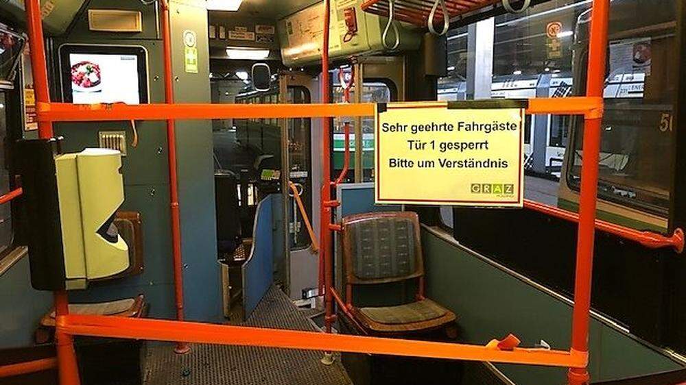 Graz Linien haben bei Maßnahmen nachgebessert. Erste Tram-Tür und Fahrerzone bleiben gesperrt