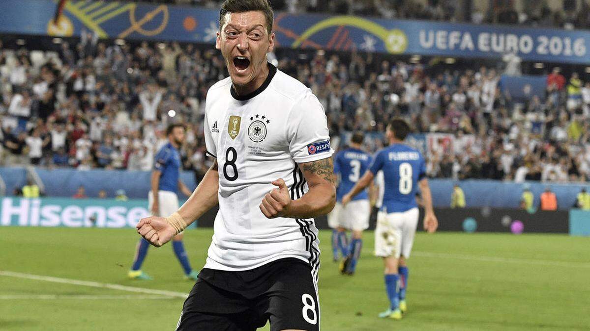 Özil machte das 1:0, verschoss später einen Elfer