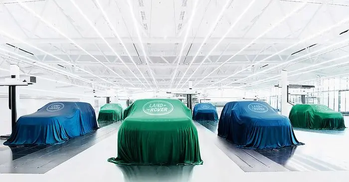 Der erste von sechs Stromern von Land Rover startet 2024