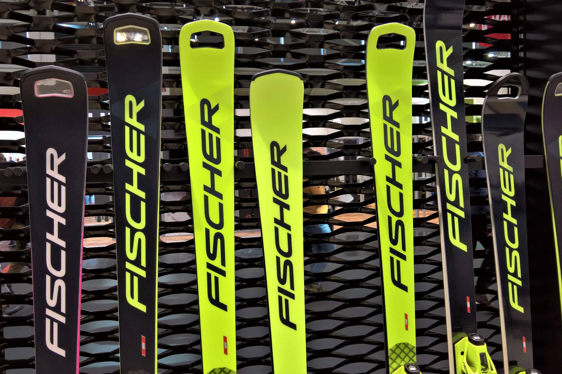 Proizvajalec smuči Fischer zaradi upada prodaje v izgubi