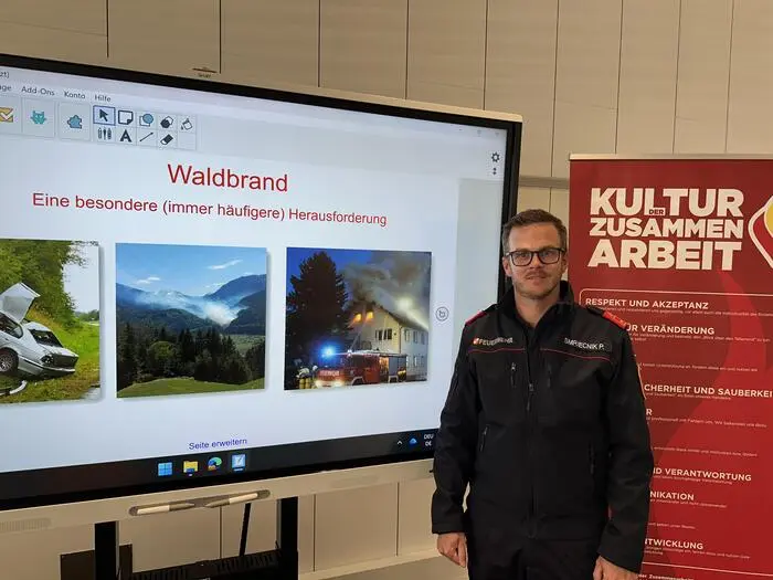 Patrick Smriecnik ist Experte für Waldbrandbekämpfung