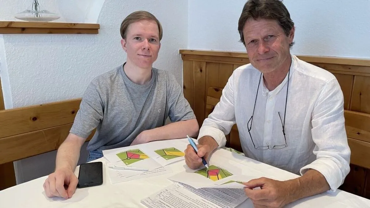 Die Grünen-Gemeinderäte Alexander Ortner und Otmar Handler sind gegen die geplante Umwidmung