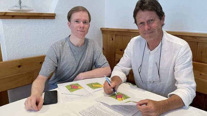 Die Grünen-Gemeinderäte Alexander Ortner und Otmar Handler sind gegen die geplante Umwidmung