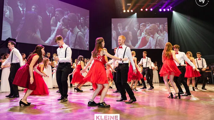 Die Maturanten des BG/BRG Klusemann luden am Samstag in die Helmut-List-Halle zu ihrem Ball unter dem Motto...