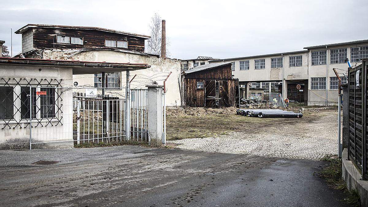 Derzeit wird das Neuner-Fabriksgelände entrümpelt. Über Weihnachten ruht die Baustelle