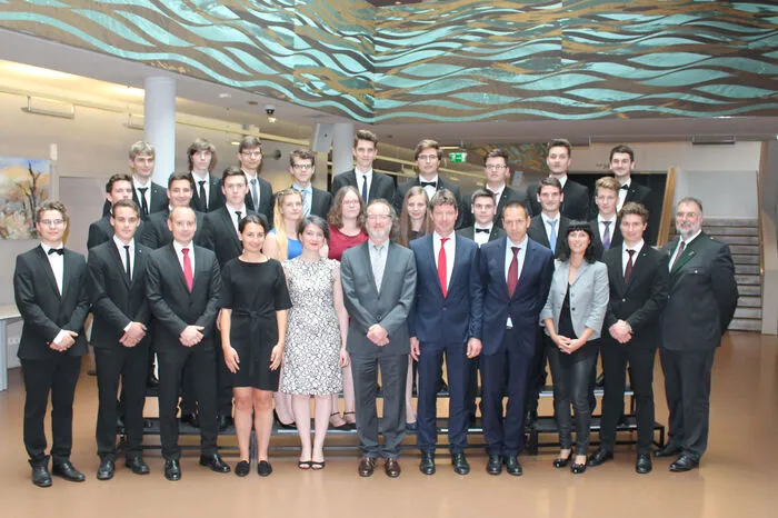 In der i:HTL Bad Radkersburg ist die Matura für folgende Maturantinnen und Maturanten des Jahrgangsvorstandes Susannne Luginger erfolgreich über die Bühne gegangen:Guter Erfolg: Daniel Friedrich, Johannes Holler, Manuel Schöllauf, Elias Strommer.Bestanden: Rebecca Berghold, Lukas Eberhaut, Christoph Gangl, Luka Grah, Clemens Haas, Michael Heinisch, Anton Holzerbauer, Anna Kalamar, Daniel Marbler, Manuel Mischak, Matjaz Mitev, Mitja Recek, Christian Schober, Daniel Schober, Jürgen Simmerl, Ina Trammer.