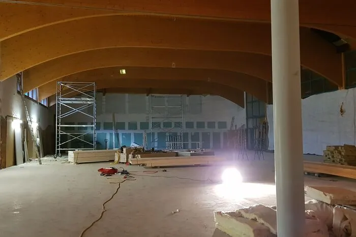 In der Halle wird künftig eine fixe Bühne eingebaut