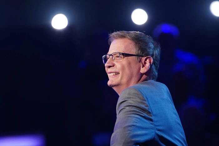 RTL, meist freitags um 20.15 Uhr plus SpezialausgabenModus: 15 richtige Antworten führen zu 10 Millionen Euro. Quote: TV-Quiz-König Günther Jauch hatte 2019 pro Sendung rund 4,5 Millionen Zuschauer.