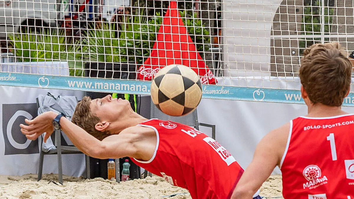 Im Einsatz: So sieht Footvolley aus