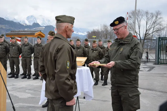 Andreas Staudacher übergab den Schlüssel an den steirischen Militärkommandanten Heinz Zöllner...