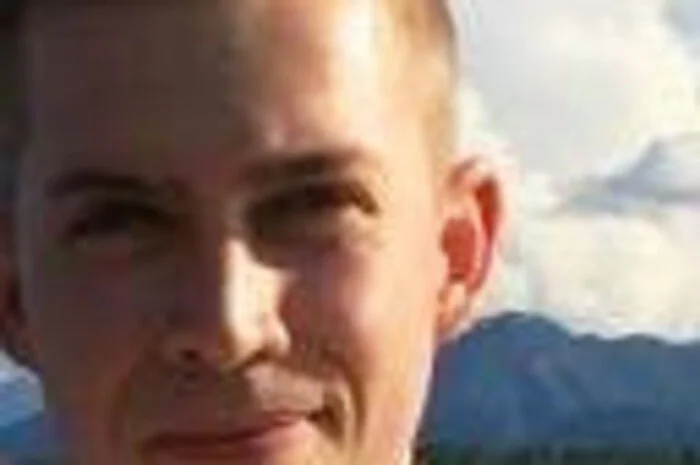 Nico Krumpestar (21) ist der jüngste jener Meister, die heute ihre Urkunden erhalten. „Ich bin Tischler, weil mir das einfach Spaß macht“, sagt er, „meine Begeisterung war schon immer beim Holz.“ Nach dem neunten Schuljahr in der HTL begann der Villacher sofort mit seiner Tischlerlehre. Mit der Meisterprüfung, die er als 20-Jähriger – mit Auszeichnung – geschafft hat, wurde „ein Traum wahr“. Es sei „schön, wenn man Freude bei der Arbeit hat“, betont Nico Krumpestar, der jetzt selbst Lehrlingen die Abschlussprüfung abnimmt. Er setzt auf Qualität und Individualität.