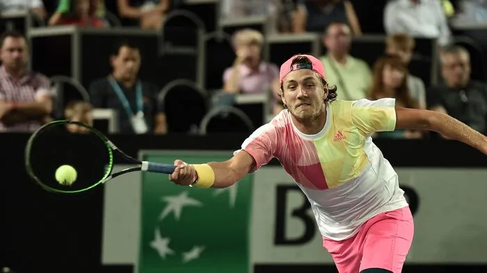 Klicken Sie sich durch die besten Bilder des Finales aus Metz zwischen Dominic Thiem und Lucas Pouille.