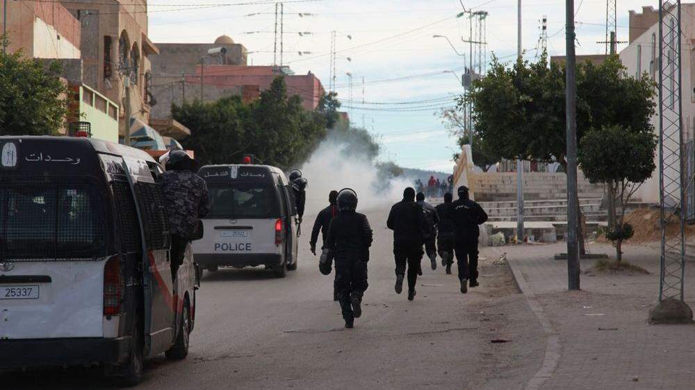 Proteste und Polizeieinsatz in Kasserine 