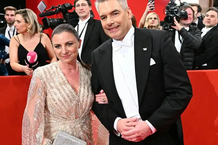 Bundeskanzler Karl Nehammer (ÖVP) und seine Frau Katharina