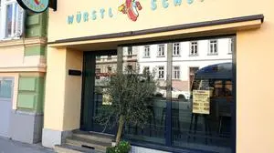Der „Würstl Scheich“ in der Conrad-von-Hötzendorf-Straße