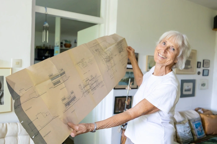 Gemeinsam erdachten die heute 80-jährige Alda Rainer und ihr 2021 verstorbener Mann Gerd damals ein mit den Bewohnern wachsendes Haus, ...