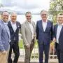 Christian Stattmann, Hubert Koller, Walter Veit, Sigi Moerisch und Markus Gratzer beim Branchentreffen | Christian Stattmann, Hubert Koller, Walter Veit, Sigi Moerisch und Markus Gratzer vor dem Jilly Beach in Pörtschach am Wörthersee 