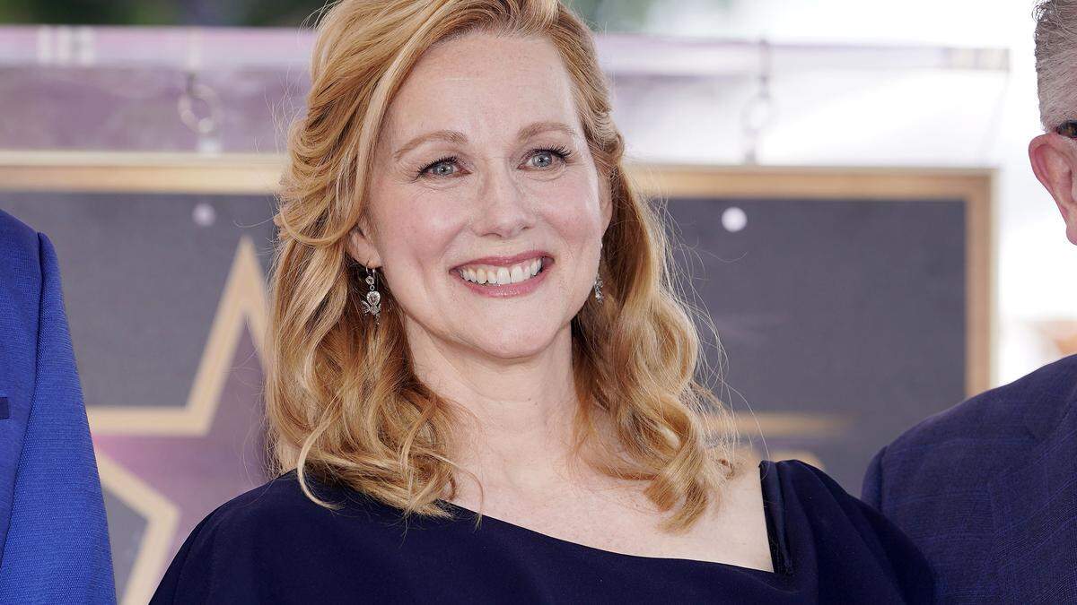 Laura Linney