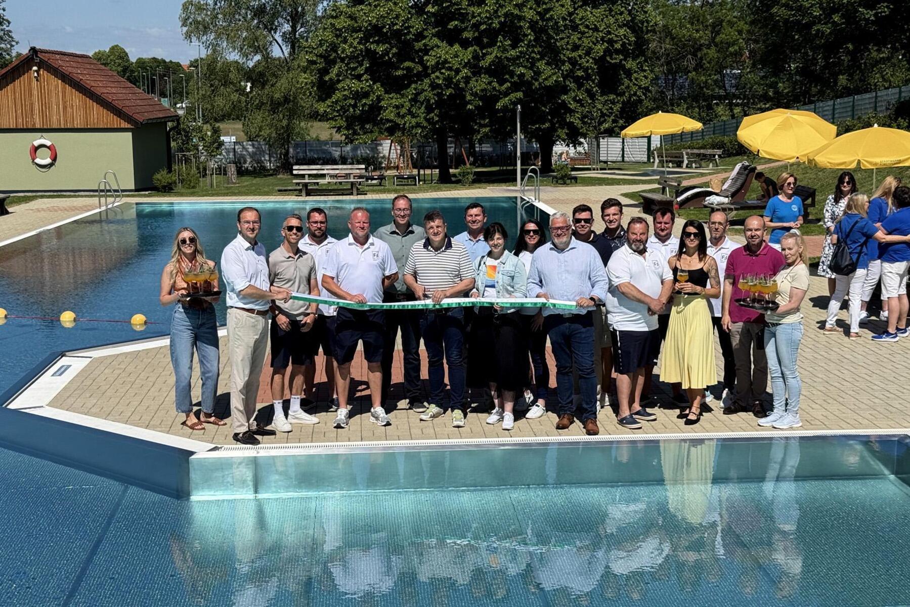 Party-Stimmung bei der Freibad-Eröffnung in Fürstenfeld