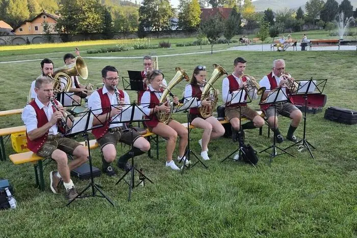 Die Besucher erlebten dabei unter anderen das Abschlusskonzert zum Murauer Blasmusikcamp, die Bauernkapelle Althofen, das „Wölzer Quartett“ und „Klartext“ aus Mariahof.