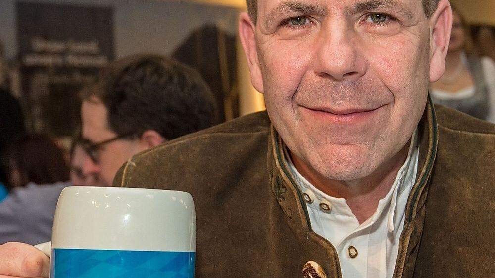 Lieber Bier statt Schampus: Harald Vilimsky bestreitet Beteiligung an der Champagner-Affäre 