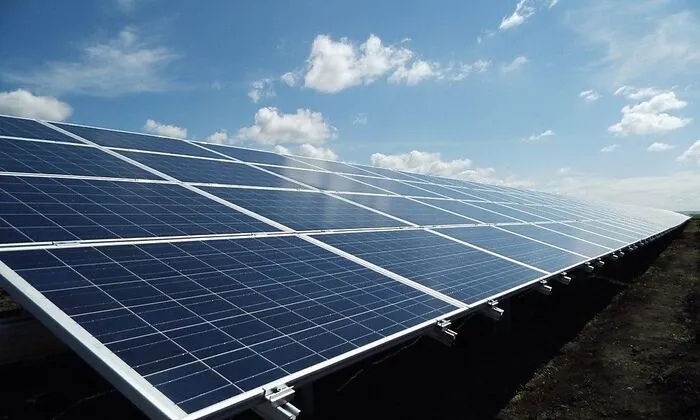 Investieren ist Vertrauenssache. Achten Sie darauf, ob das Unternehmen in der Vergangenheit erfolgreich Projekte abgeschlossen hat