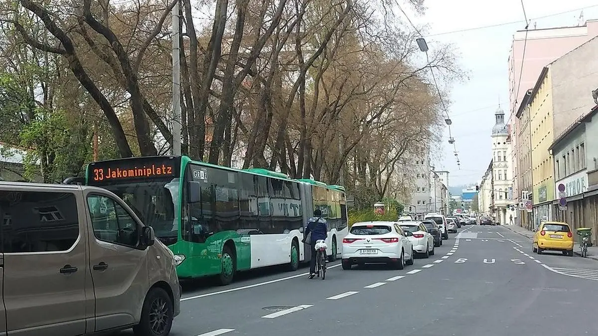 Radfahrer werden in der Grazer Rösselmühlgasse nur selten gesichtet - es gibt für sie auch keine Infrastruktur