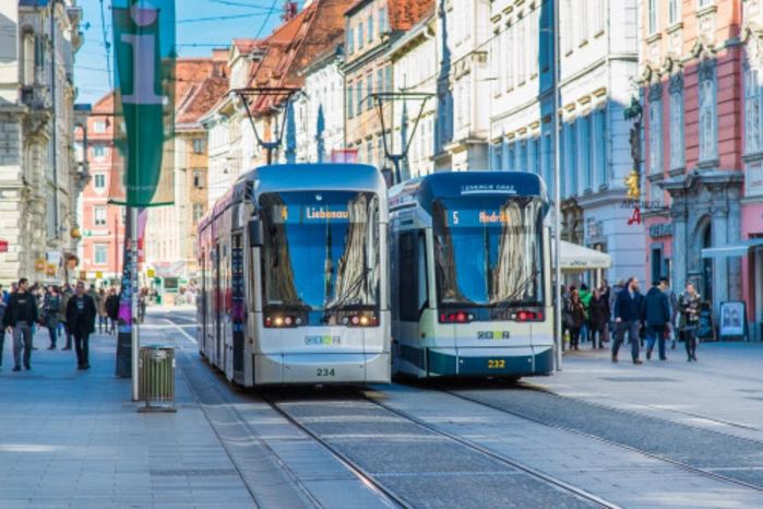 Auch heuer fahren Jugendliche bis zum vollendeten 15. Lebensjahr gratis mit Grazer Öffis.