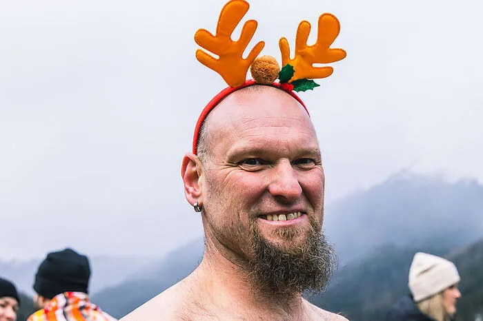 Lars Hermann war auch bei dieser Ausgabe des Weihnachtsschwimmens wieder als Initiator tätig