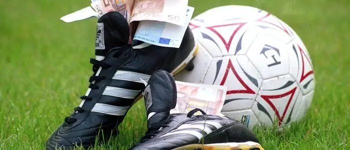 Späte Tore und insgesamt mindestens fünf Tore: Mit dieser Kombination haben im August 2020 Unbekannte Millionen gewonnen (Symbolfoto)