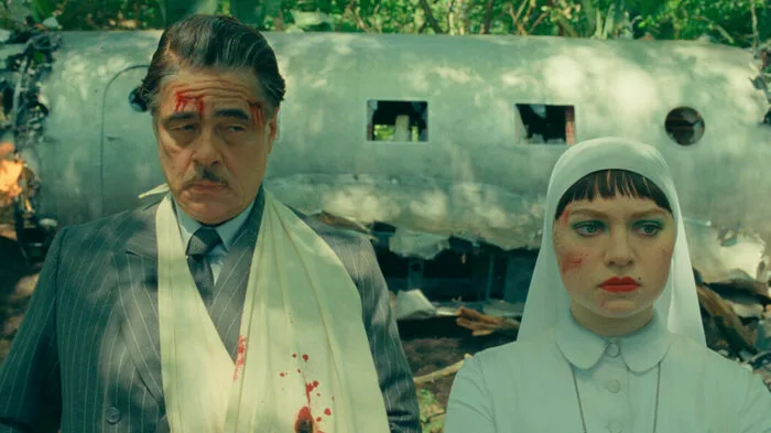 Großartiges Vater-Tochter-Duo: Benicio del Toro und Mia Threapleton in „Der phönizische Meisterstreich“