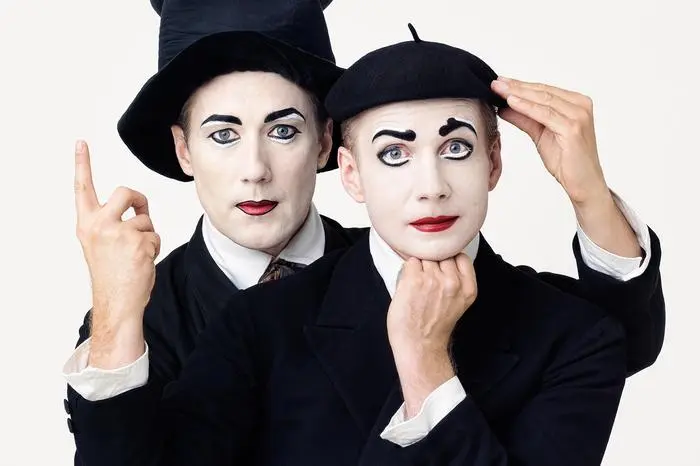 Wolfram von Bodecker und Alexander Neander als Pantomimen 