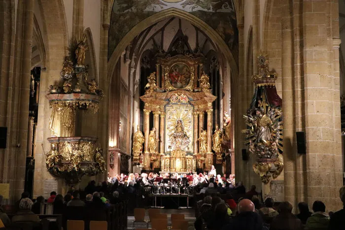 Im  Dom zu Maria Saal wurde es durch die Blasmusik sehr sinnlich.