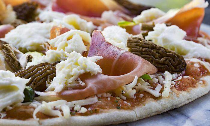 Der kulinarischen Kreativität sind keine Grenzen gesetzt: Morcheln machen sich auch hervorragend auf Pizzen