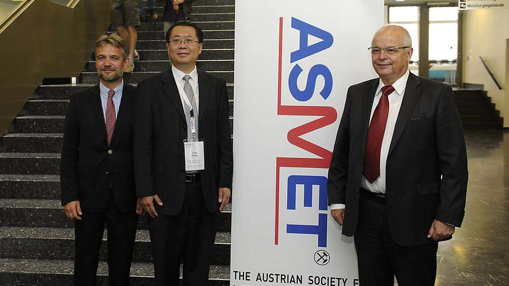 Thomas Krautzer, Geschäftsführer Industriellenvereinigung Steiermark; Lifeng Zhang, Dekan an der Universität für Wissenschaft und Technik in Beijing, und Franz Rotter Vorstandsvorsitzender der ASMET (von links)