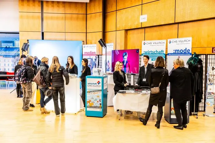 Villacher Bildungsmesse ermöglicht Schülerinnen und Schülern, sich umfangreich über weitere Bildungsmöglichkeiten zu informieren - Congress Center Villach.