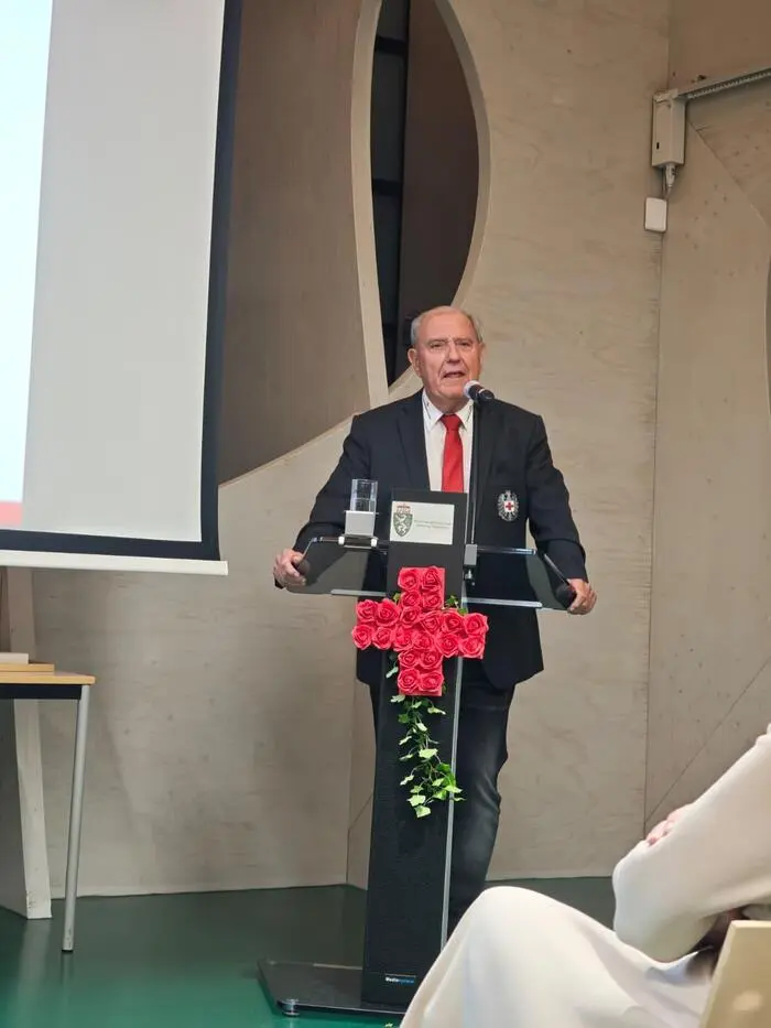 Steiermarks Landesleiter Siegfried Schrittwieser stand der Neuwahl der Bezirksleitung vor