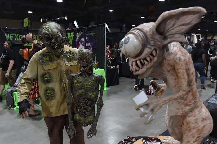 Bei der "Midsummer Scream Horror Convention" in Long Beach (Kalifornien) treffen sich Menschen, die mit dem Hollywood-Horror ...