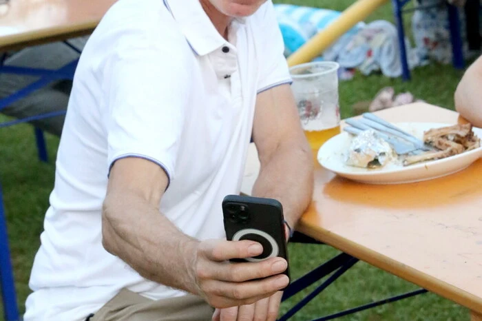 In Feierlaune gesichtet wurden unter anderen Bürgermeister Wolfgang Grilz, Schauspieler Erwin Beiweis sowie der ehemalige Bundesminister Mathias Reichhold (Foto).  