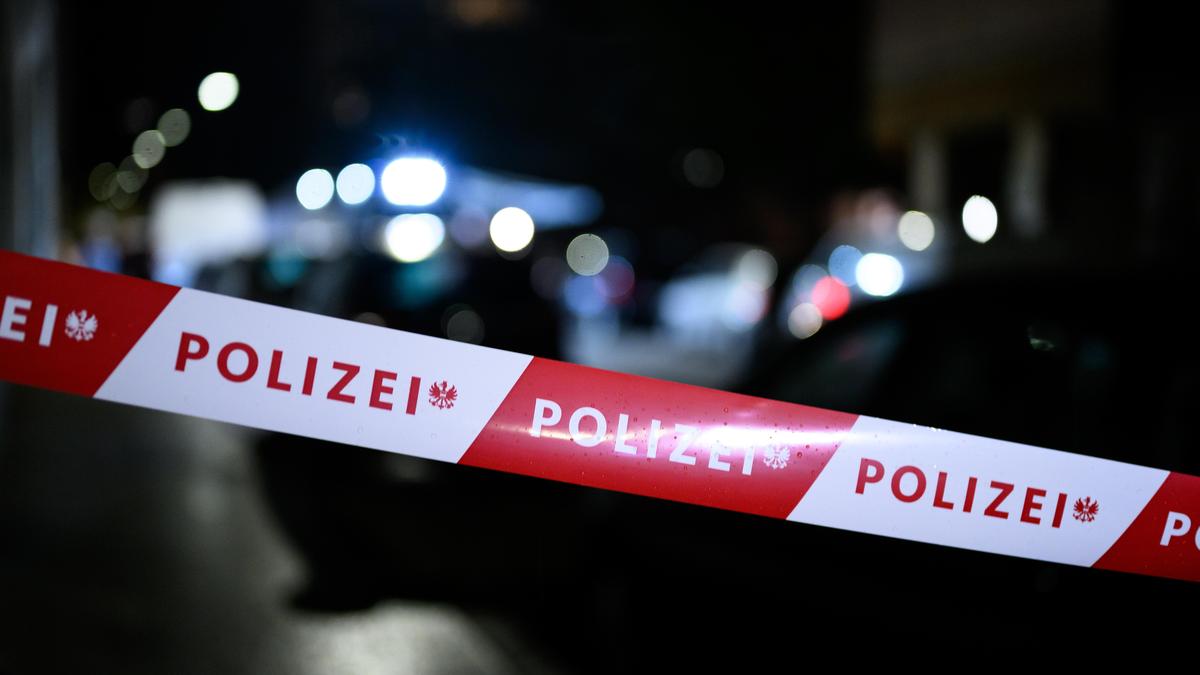 Ein Polizist verursachte in Wien einen Unfall, weil er 