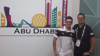 Sebastian Gruber und sein Trainer und WorldSkills-Experte Michael Tobisch