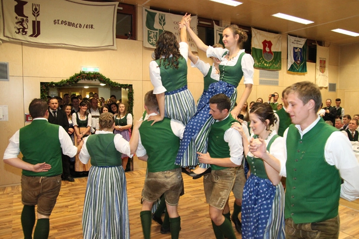 Die Balleröffnung nahm Fachschuldirektor Franz Mörth vor.