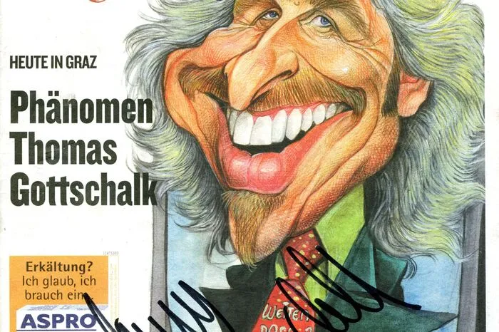Hier die Titelseite der Kleinen Zeitung vom 8. Dezember 2007 mit einer Karikatur von Petar Pismestrovic. Die von Gottschalk signierte Ausgabe wurde später für "Steirer helfen Steirer" versteigert.