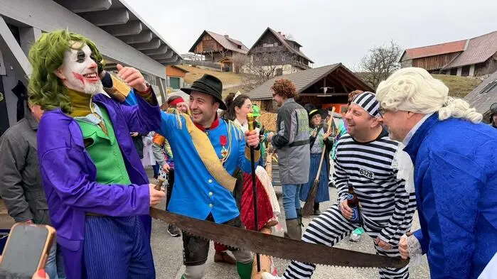 In Gößnitz gab es am Wochenende eine Premiere: Das erste Blochziehen fand statt.