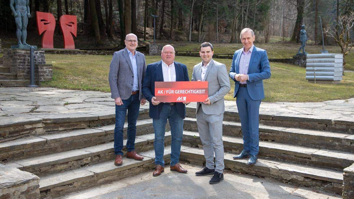 Zogen Bilanz: AK-Direktor Wolfgang Bartosch, Außenstellenleiter Manfred Schwindsackl (Leibnitz), Außenstellenleiter Patrick Hausegger (Deutschlandsberg) und AK-Präsident Josef Pesserl 