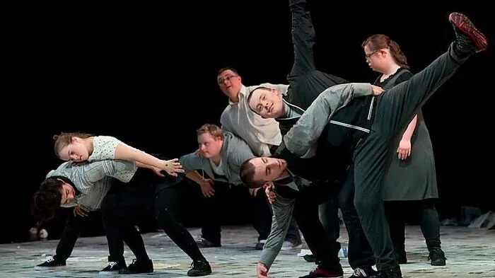 Die O.K. Dance Company eröffnet mit "Kein Stück Liebe"