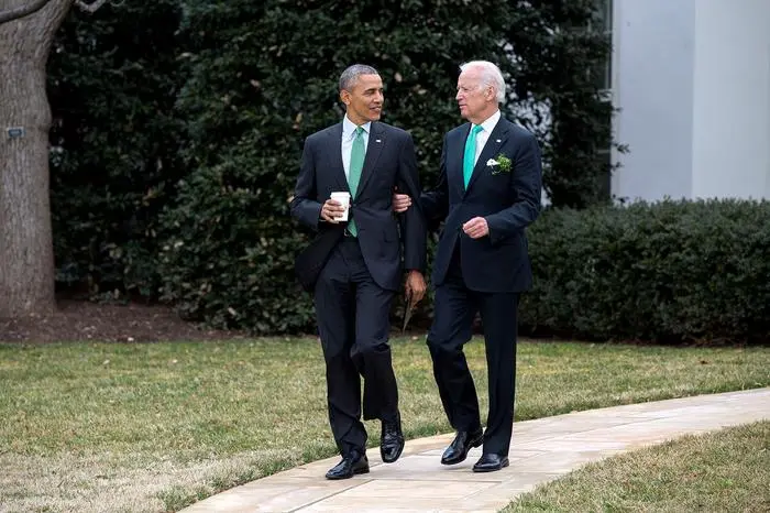  Behind the Scenes with President Barack Obama President Barack Obama and Vice President Joe Biden walk to the motorcade on the South Lawn of the White House for departure en route to the U.S. Capitol in Washington, D.C. for a St. Patrick s Day lunch, March 17, 2015. WASHINGTON DC USA NOxUSExINxGERMANY! PUBLICATIONxINxALGxARGxAUTxBRNxBRAxCANxCHIxCHNxCOLxECUxEGYxGRExINDxIRIxIRQxISRxJORxKUWxLIBxLBAxMLTxMEXxMARxOMAxPERxQATxKSAxSUIxSYRxTUNxTURxUAExUKxVENxYEMxONLY Copyright: xSipaxUSAx Editorial use only 15832457