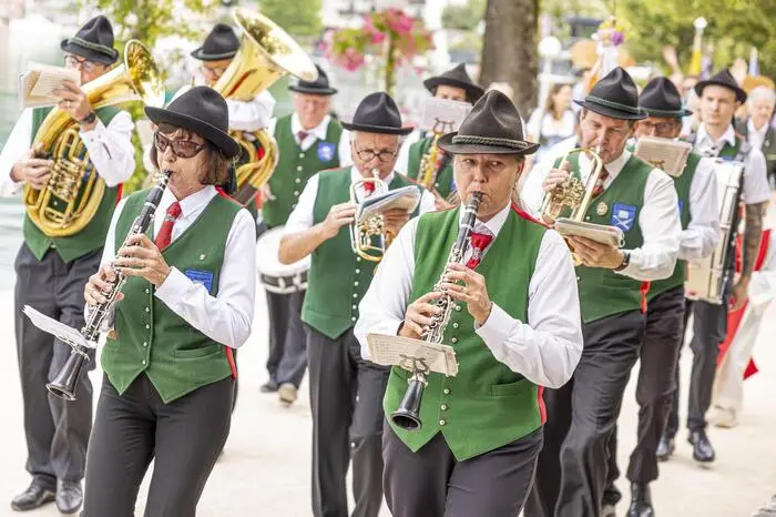Wörthersee Kirchtag mit Umzug und Messe Pörtschach Juni 2024